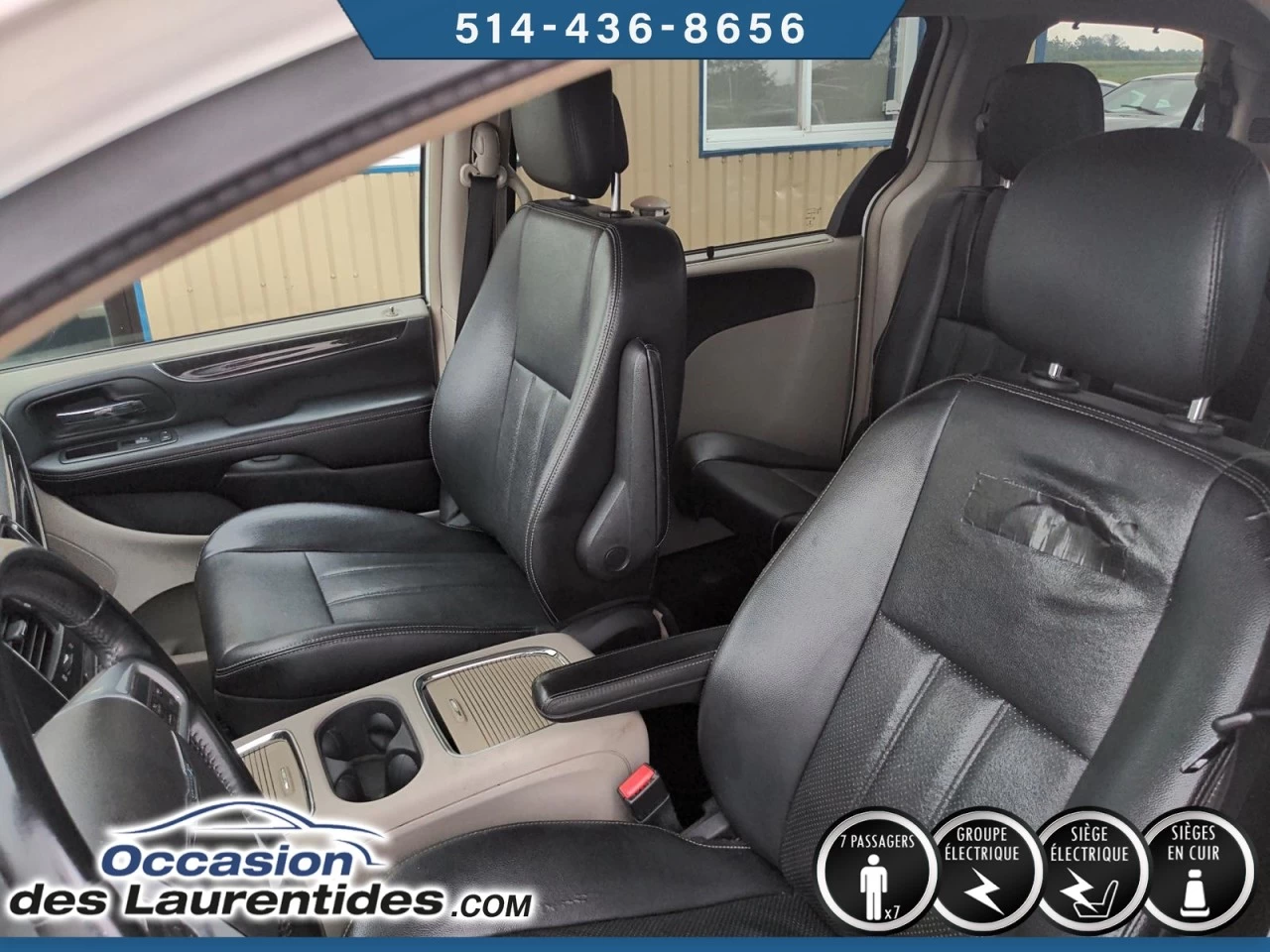 2013 Chrysler Town & Country Touring Main Image