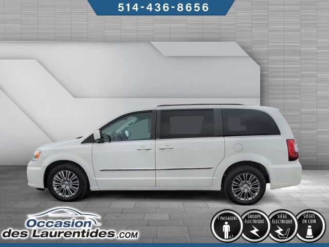 Chrysler Town & Country Touring 2013